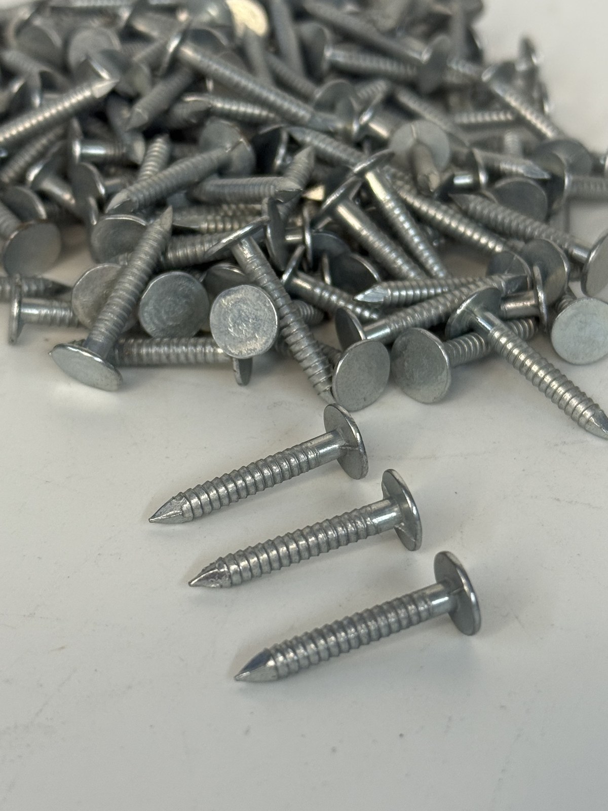 Pregos para Telhas Shingle