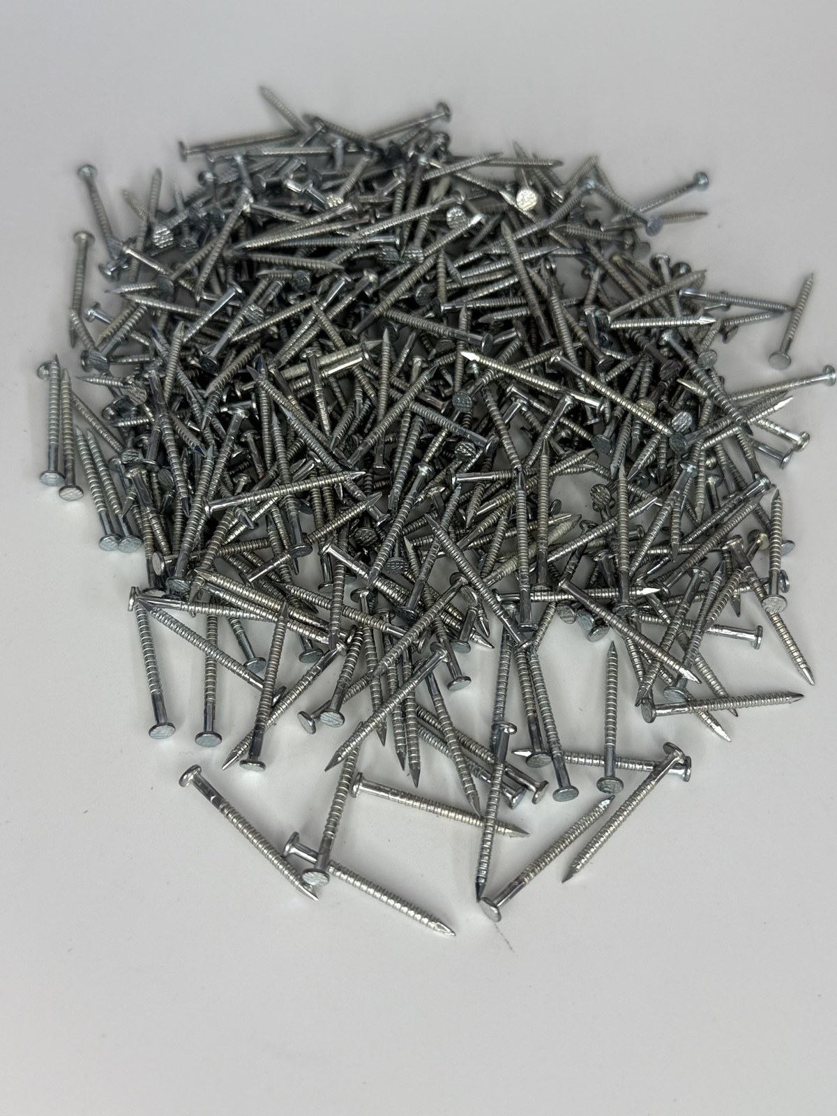 Pregos para Decks e Pergolados de Madeira